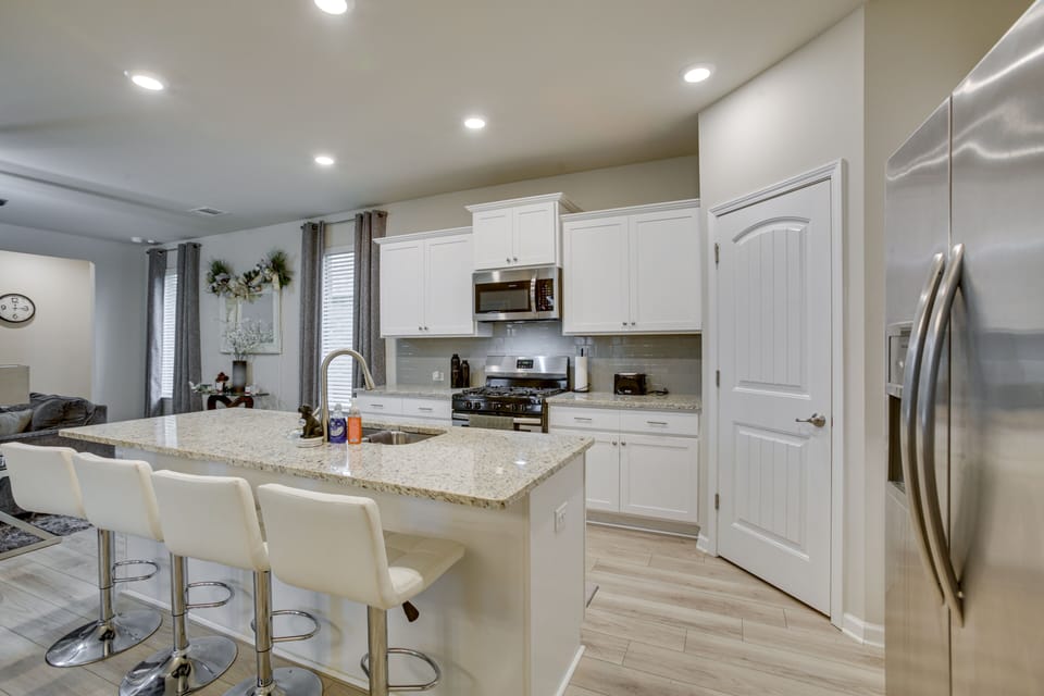 House (4 Bedrooms) | Interior