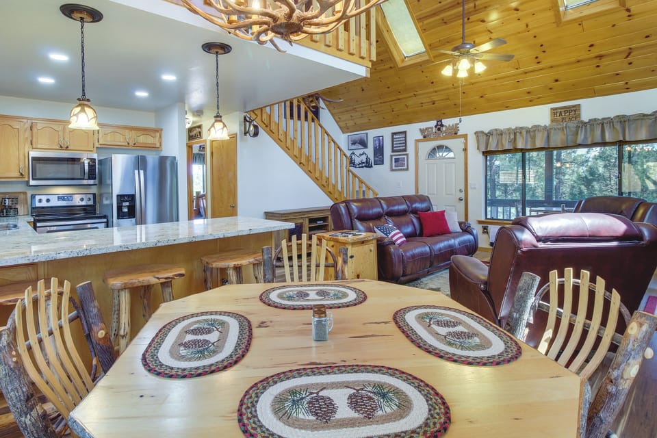 House (3 Bedrooms) | Interior