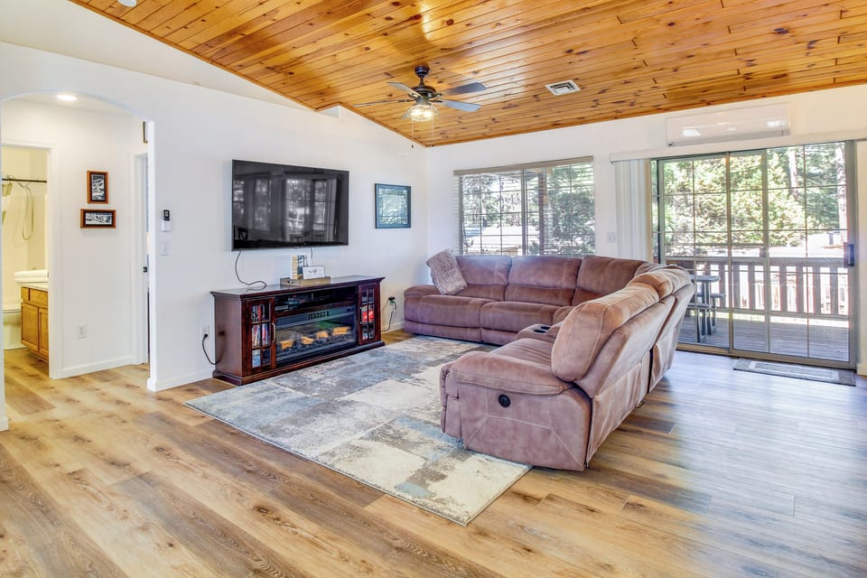 House (3 Bedrooms) | Front of property