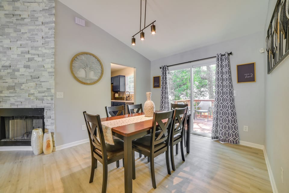 House (3 Bedrooms) | Interior