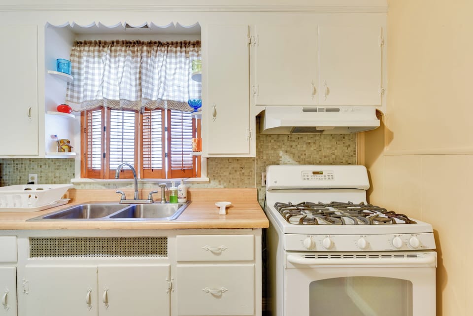 House (2 Bedrooms) | Interior