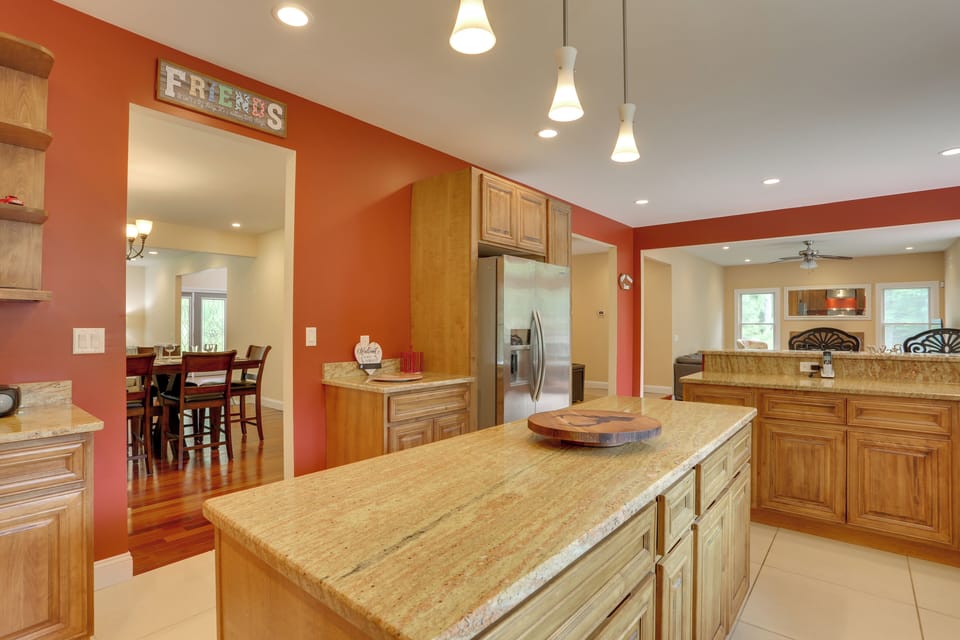 House (5 Bedrooms) | Interior