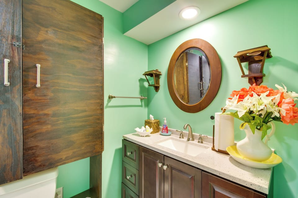 Hike, Golf & Relax! Virginia Family Getaway Apartment in Lynchburg