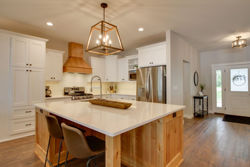 House (5 Bedrooms) | Interior