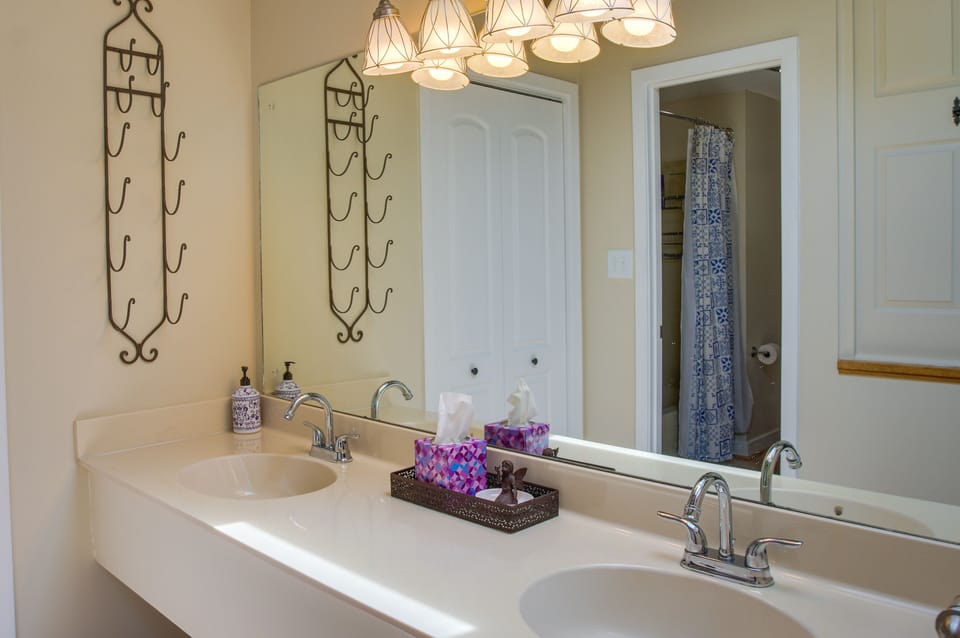 Wintergreen Resort Vacation Rental w/ Pool Access! Apartment in Nelson County