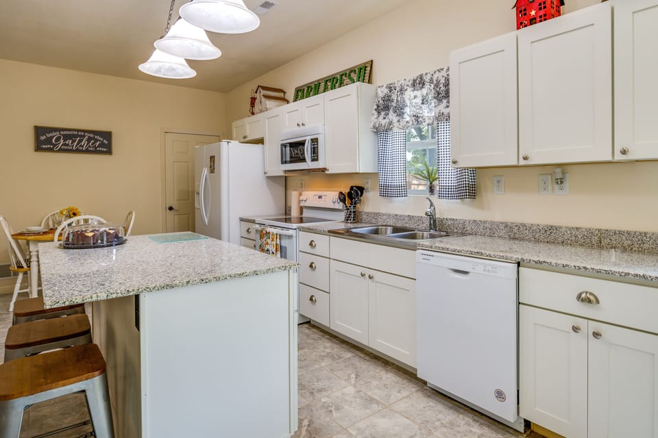 Cottage (2 Bedrooms) | Interior