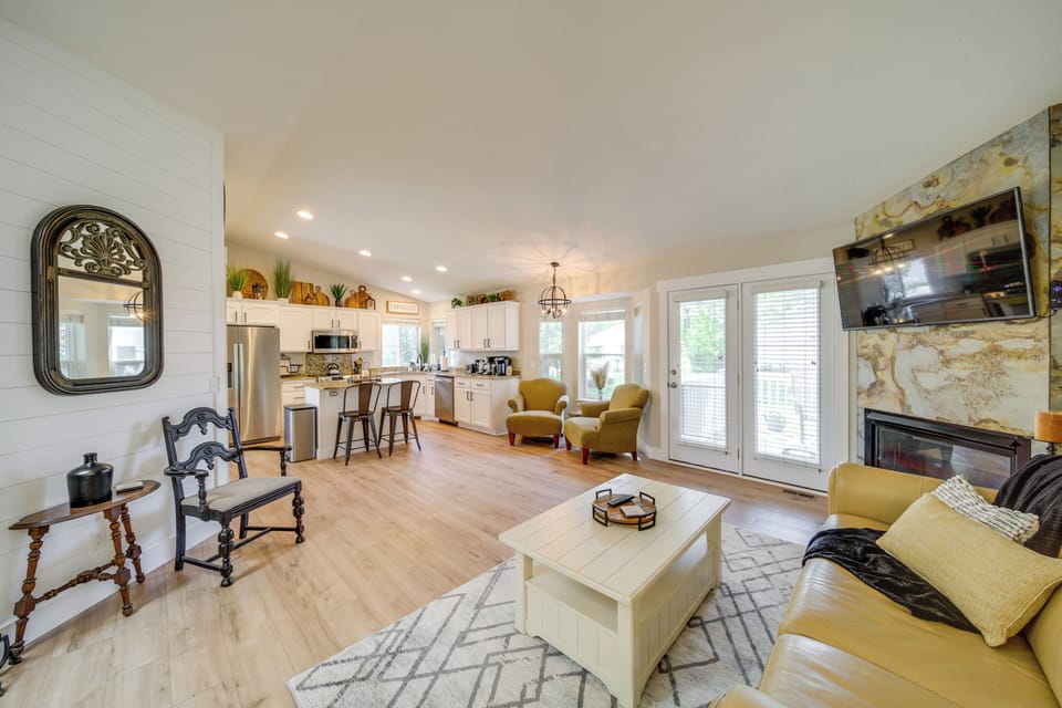 House (5 Bedrooms) | Interior