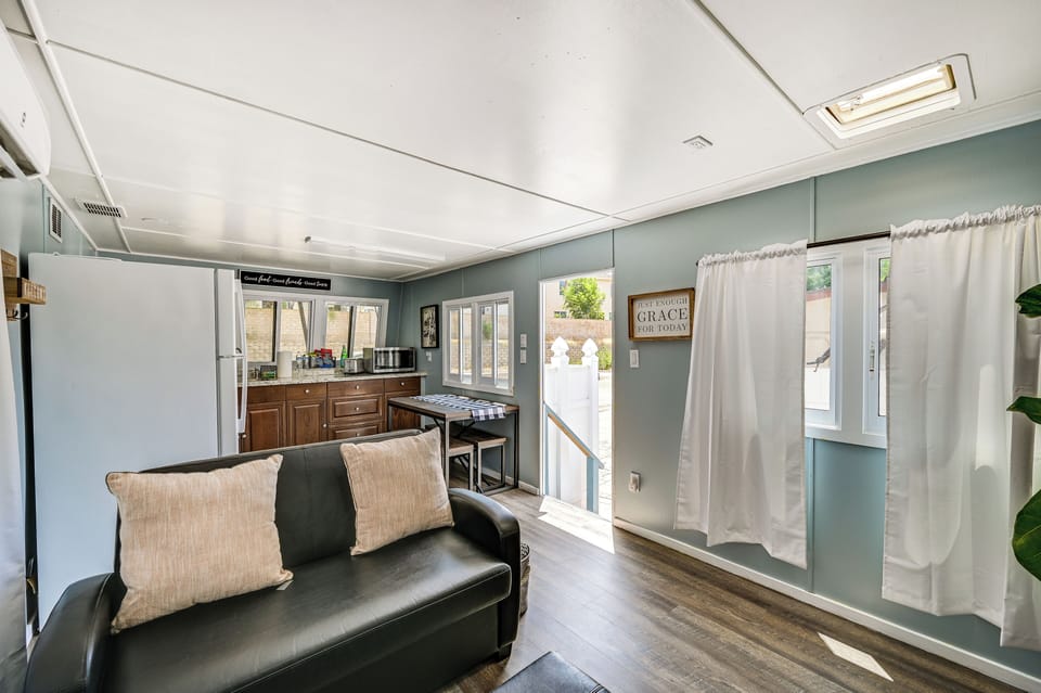 House (1 Bedroom) | Interior