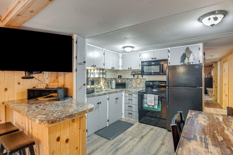 House (2 Bedrooms) | Interior