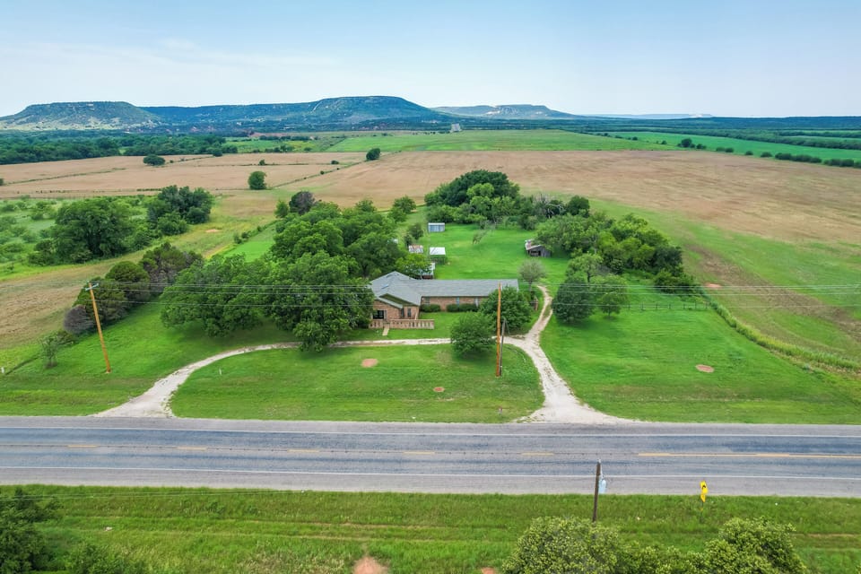 House (3 Bedrooms) | Front of property