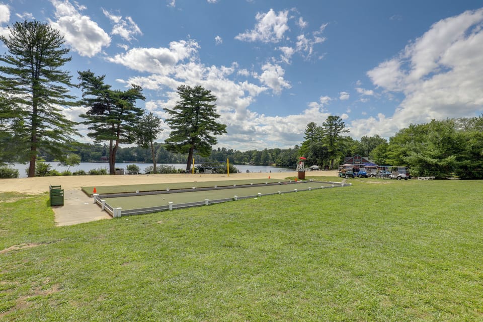 Inviting Summer Village Cottage: Golf Cart & More! Cottage in Westford