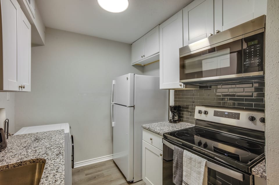 Apartment (1 Bedroom) | Interior