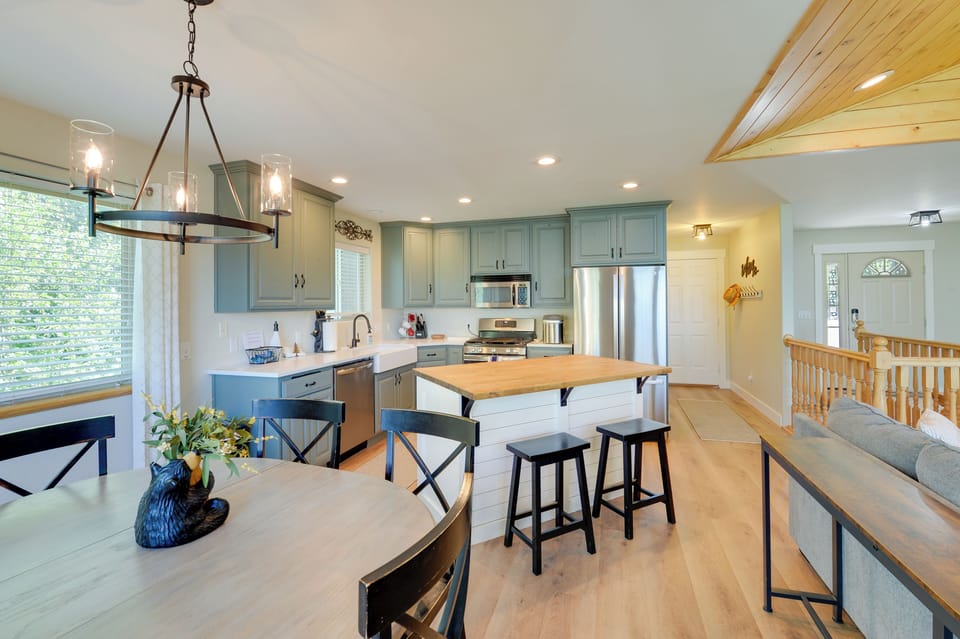House (3 Bedrooms) | Interior