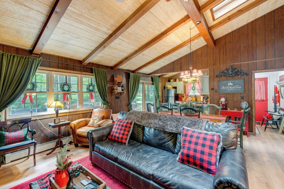 House (2 Bedrooms) | Interior