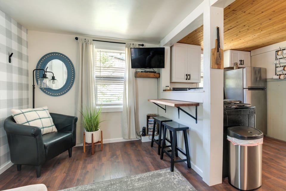 House (2 Bedrooms) | Front of property