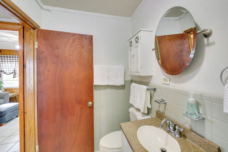 Cozy Hot Springs Vacation Rental on Lake Hamilton! Apartment in Hot Springs