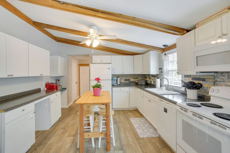 House (4 Bedrooms) | Interior