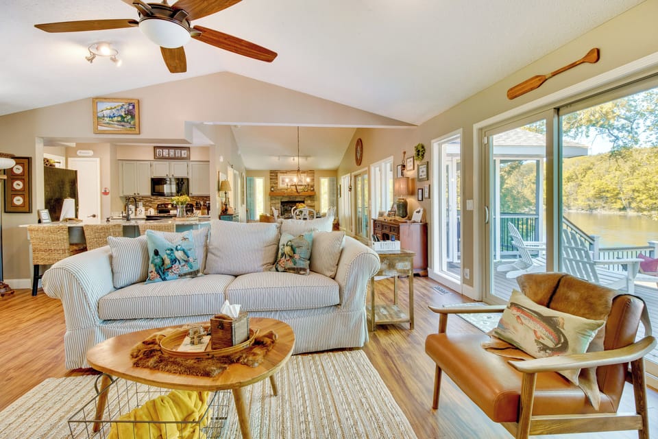 House (2 Bedrooms) | Interior