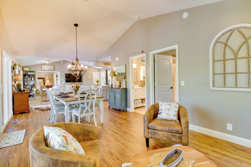 House (2 Bedrooms) | Interior