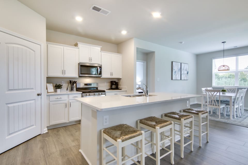 House (4 Bedrooms) | Interior