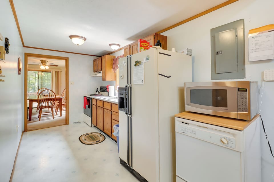 House (3 Bedrooms) | Interior