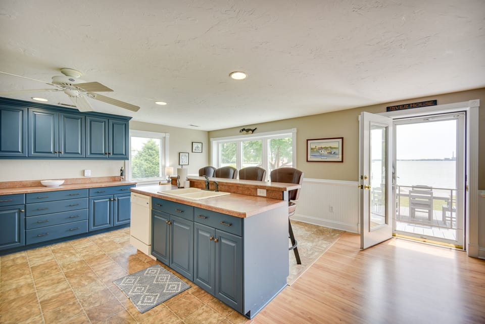 House (4 Bedrooms) | Interior
