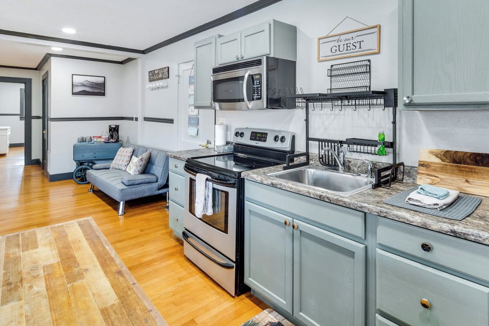 House (2 Bedrooms) | Interior