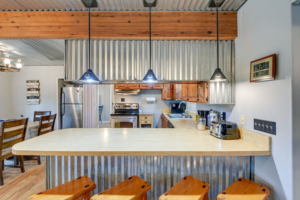 House (4 Bedrooms) | Interior