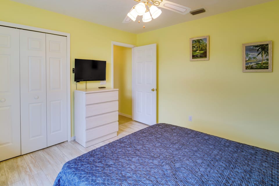 House (2 Bedrooms) | Interior