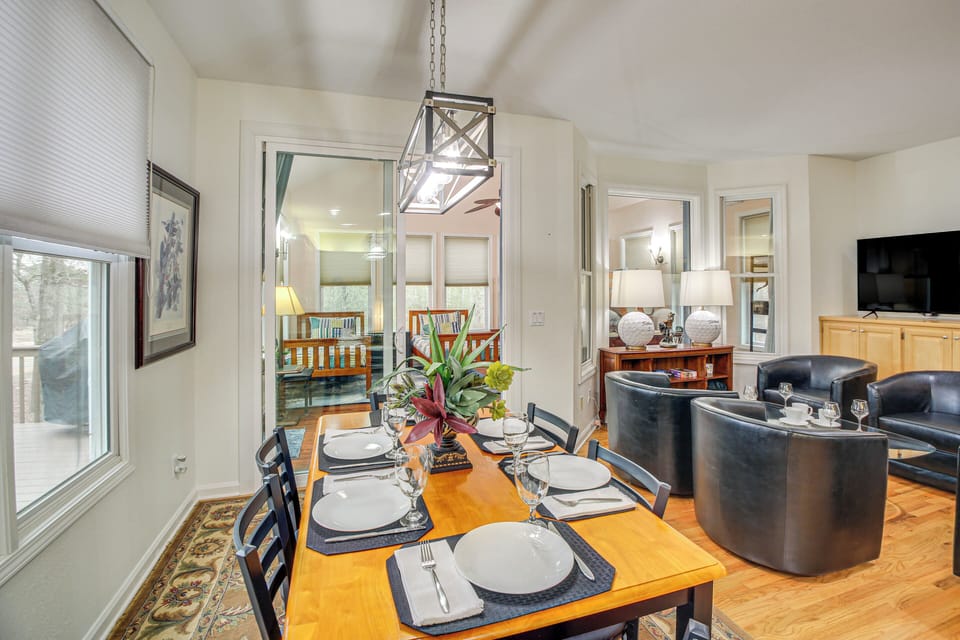 House (4 Bedrooms) | Interior