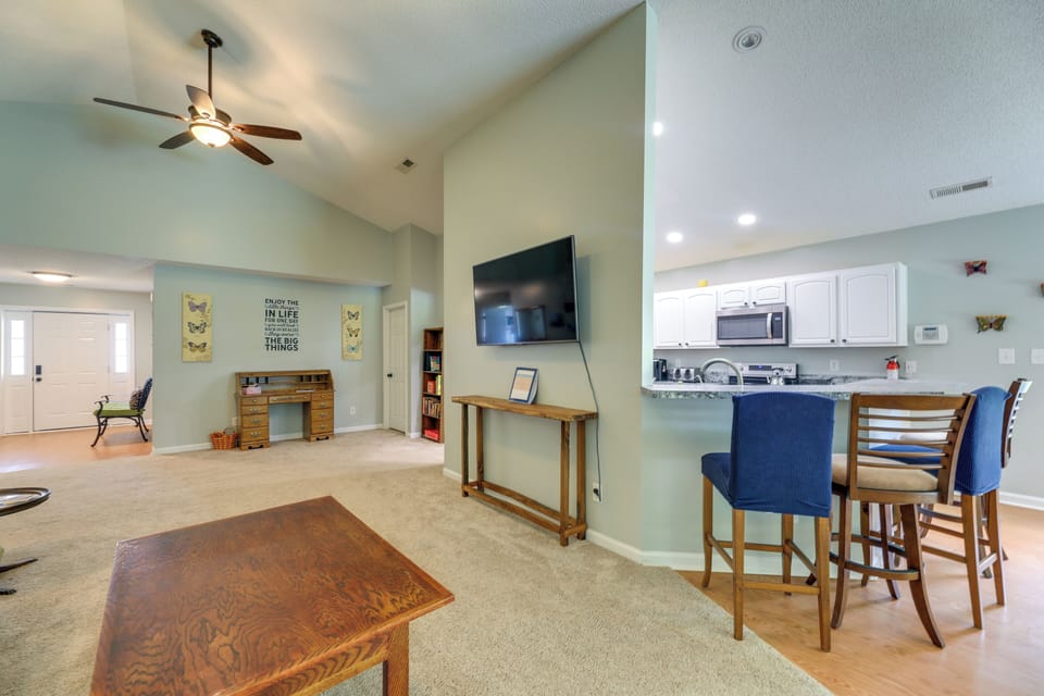 House (4 Bedrooms) | Interior
