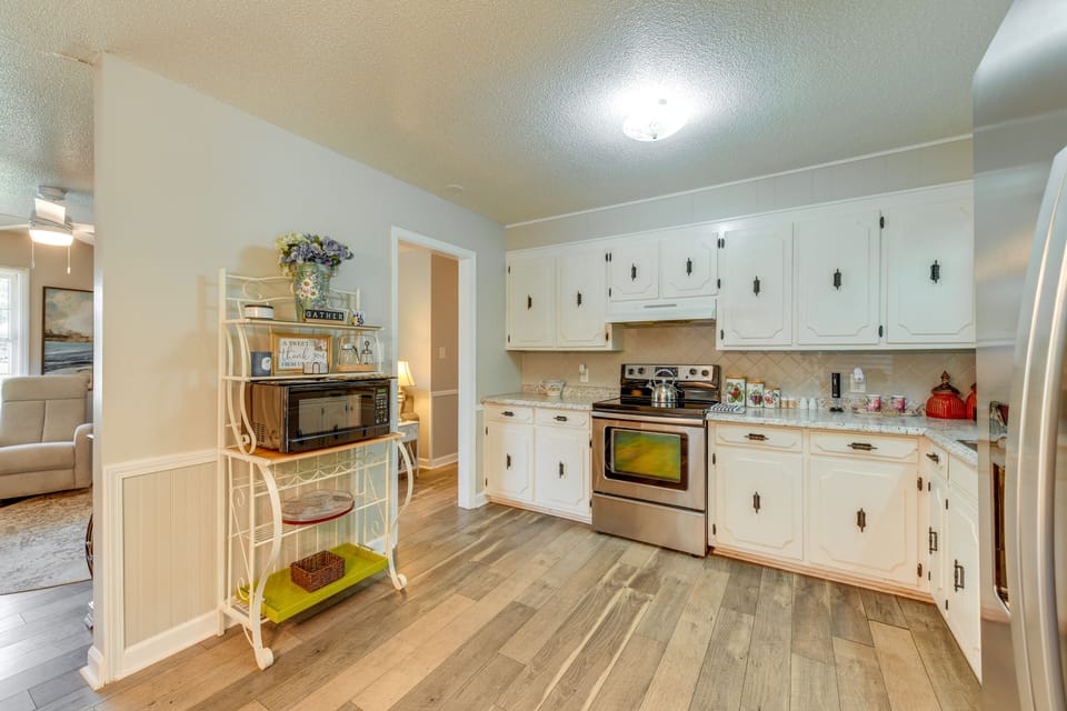 House (3 Bedrooms) | Interior