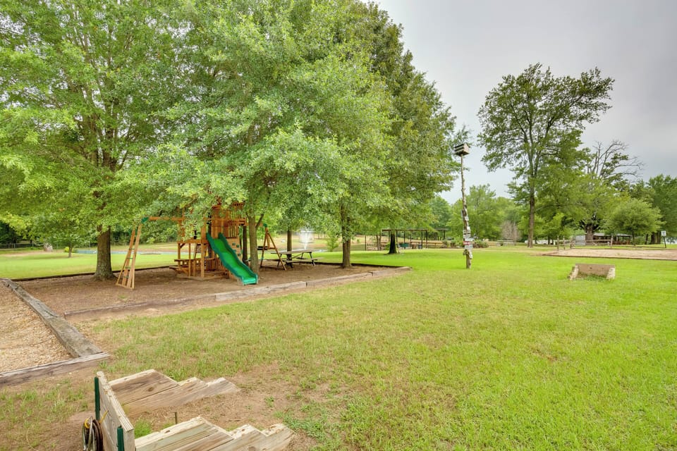 Emory Vacation Rental w/ Lake Fork Boat Access! Cottage in Texas