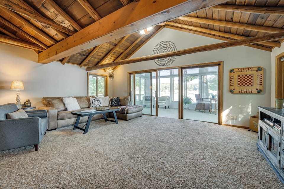 House (2 Bedrooms) | Interior