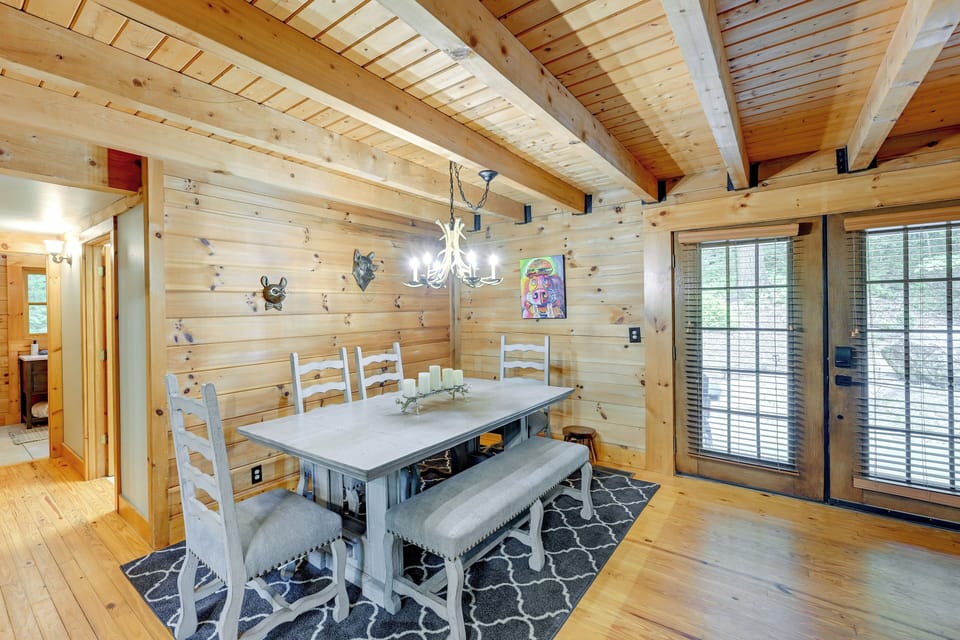 House (4 Bedrooms) | Interior