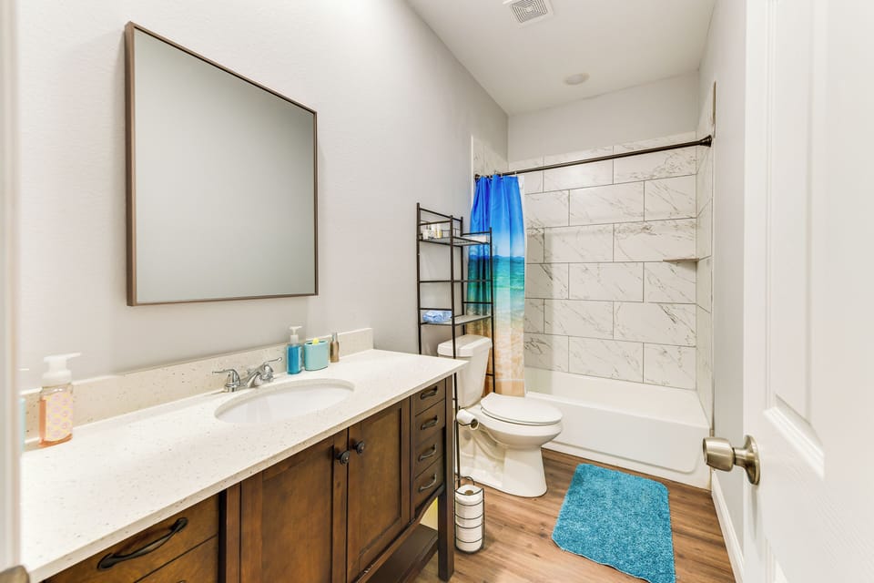 Texas Family Home w/ Hot Tub: 1 Mi to Lake Whitney Cottage in Texas