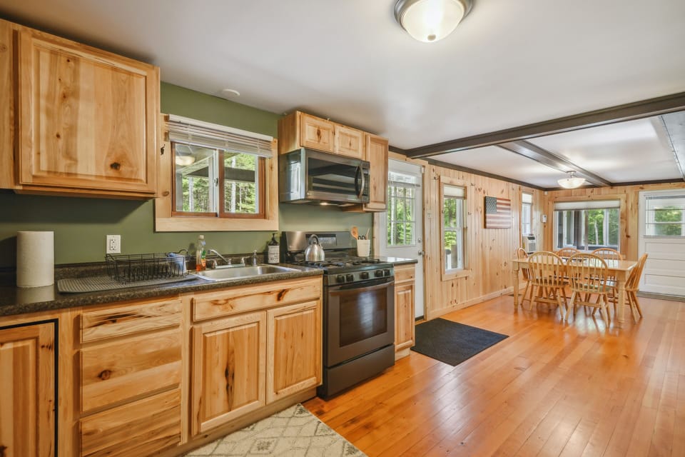 House (3 Bedrooms) | Interior