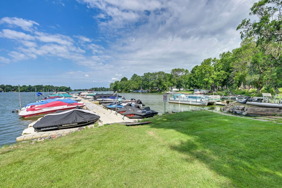 Chippewa Falls Retreat on Lake Wissota w/ 2 Decks! Cottage in Wisconsin