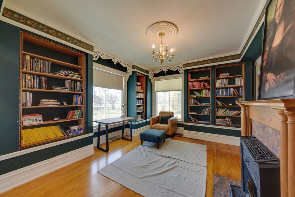 House (5 Bedrooms) | Interior