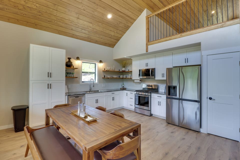 House (2 Bedrooms) | Interior