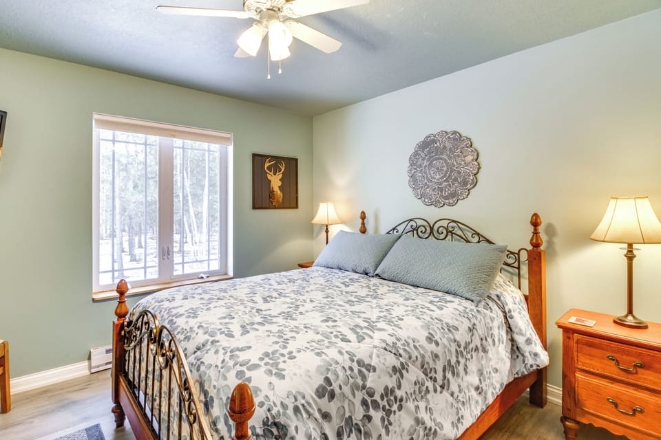 White Swan Lake Home Near Hiking & Snowmobiling! Cottage in Minnesota