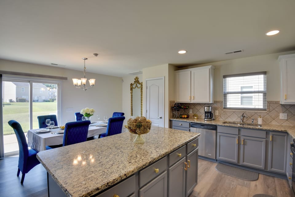 House (4 Bedrooms) | Interior