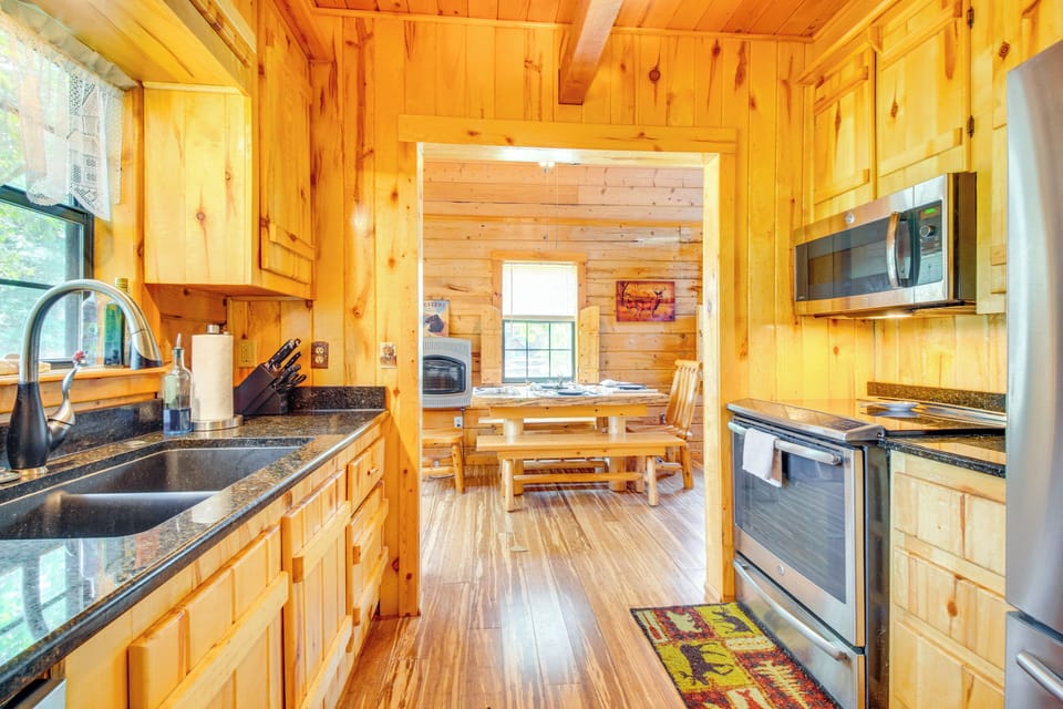House (3 Bedrooms) | Interior