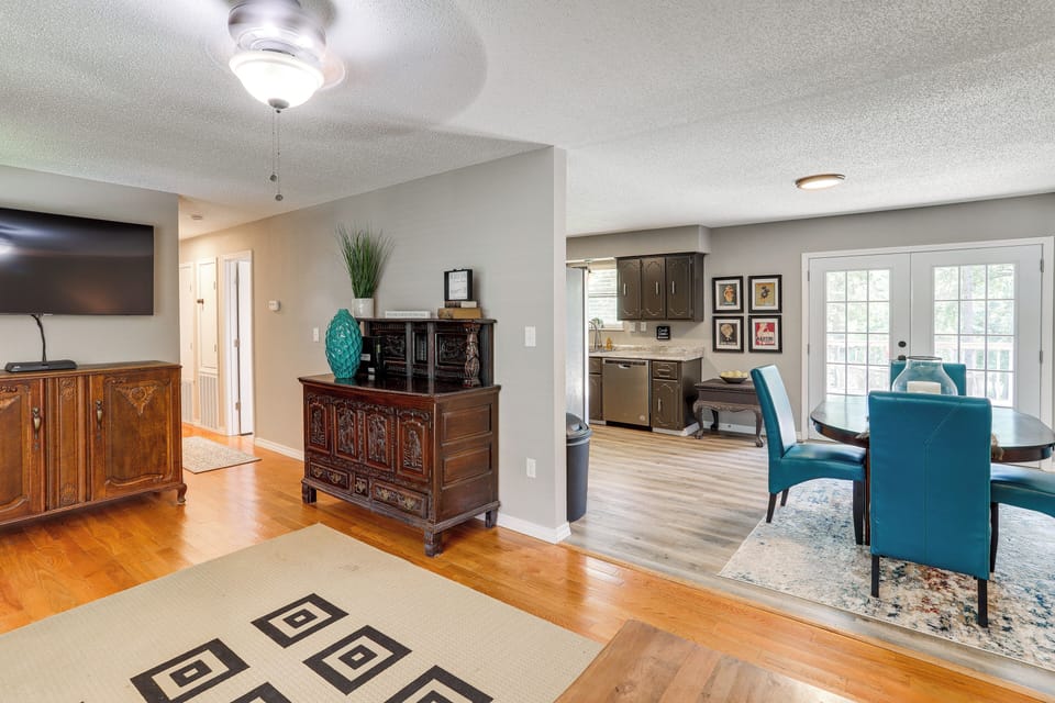 House (3 Bedrooms) | Interior