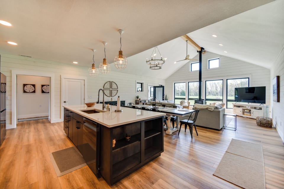 House (4 Bedrooms) | Front of property