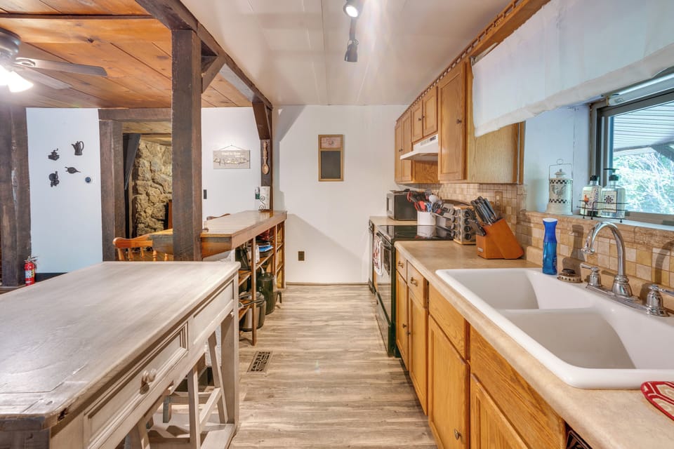 House (2 Bedrooms) | Interior