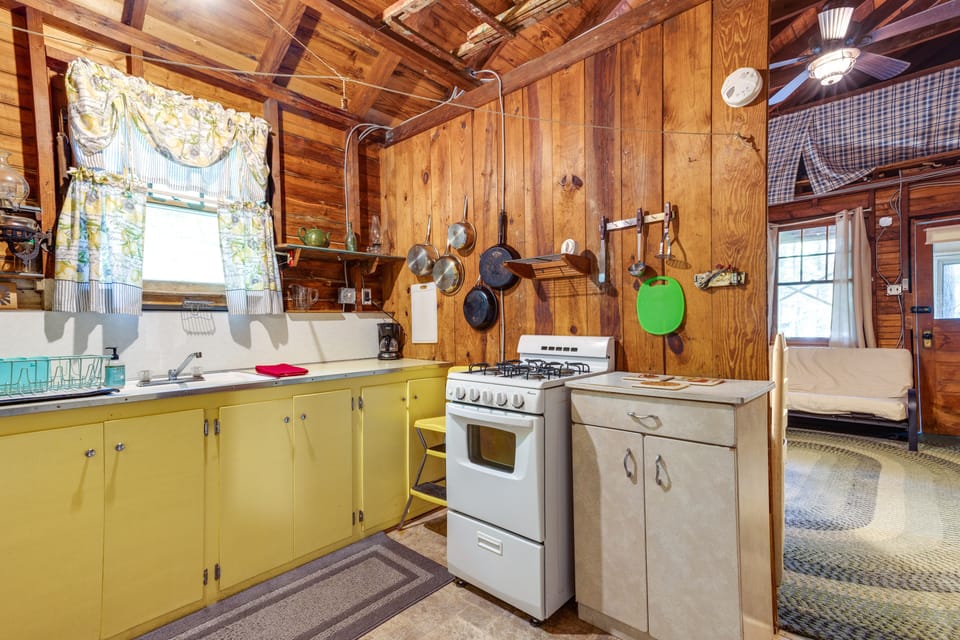 Cottage (2 Bedrooms) | Interior