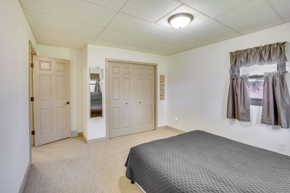 Vacation Rental Near South Dakota State University Cottage in South Dakota