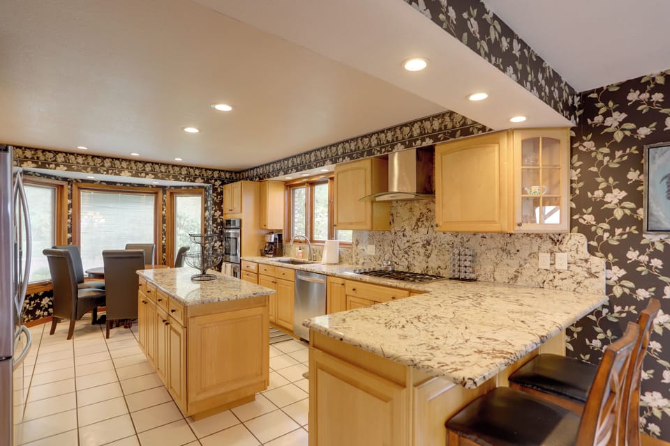 House (4 Bedrooms) | Interior