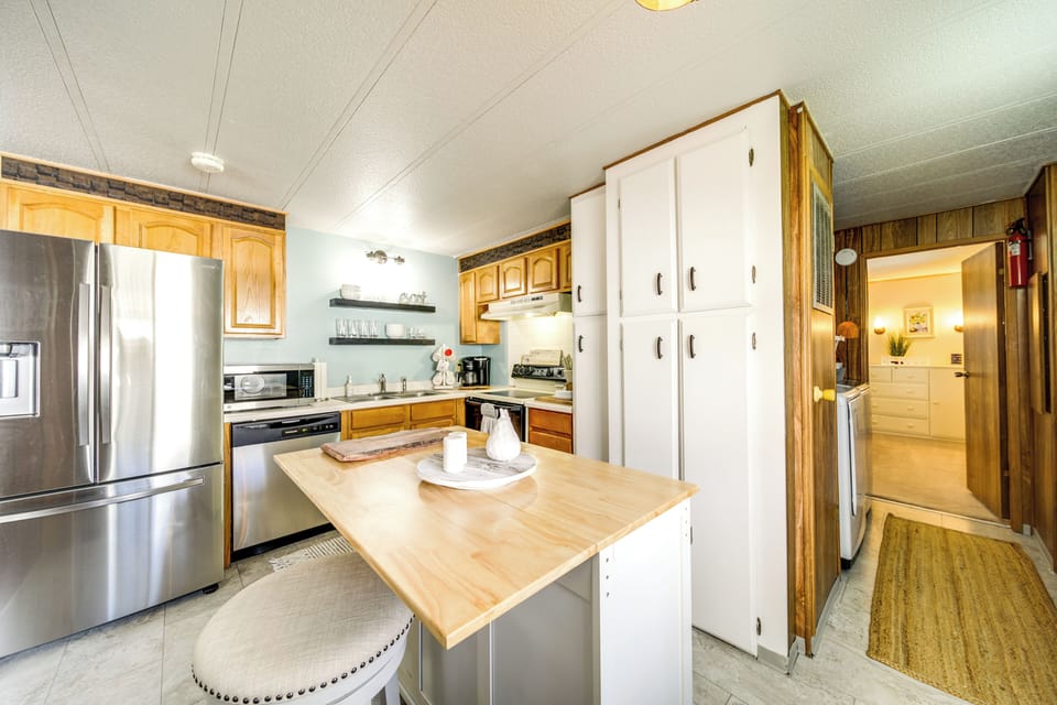 House (2 Bedrooms) | Interior